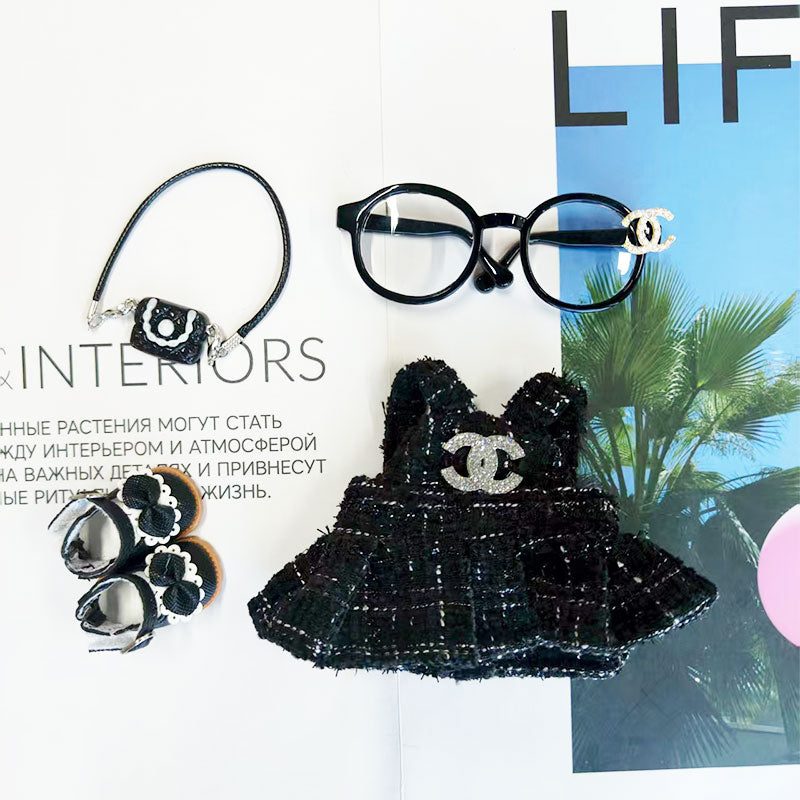 Labubu's clothes cc and diro skirt and some accessories Doll clothes