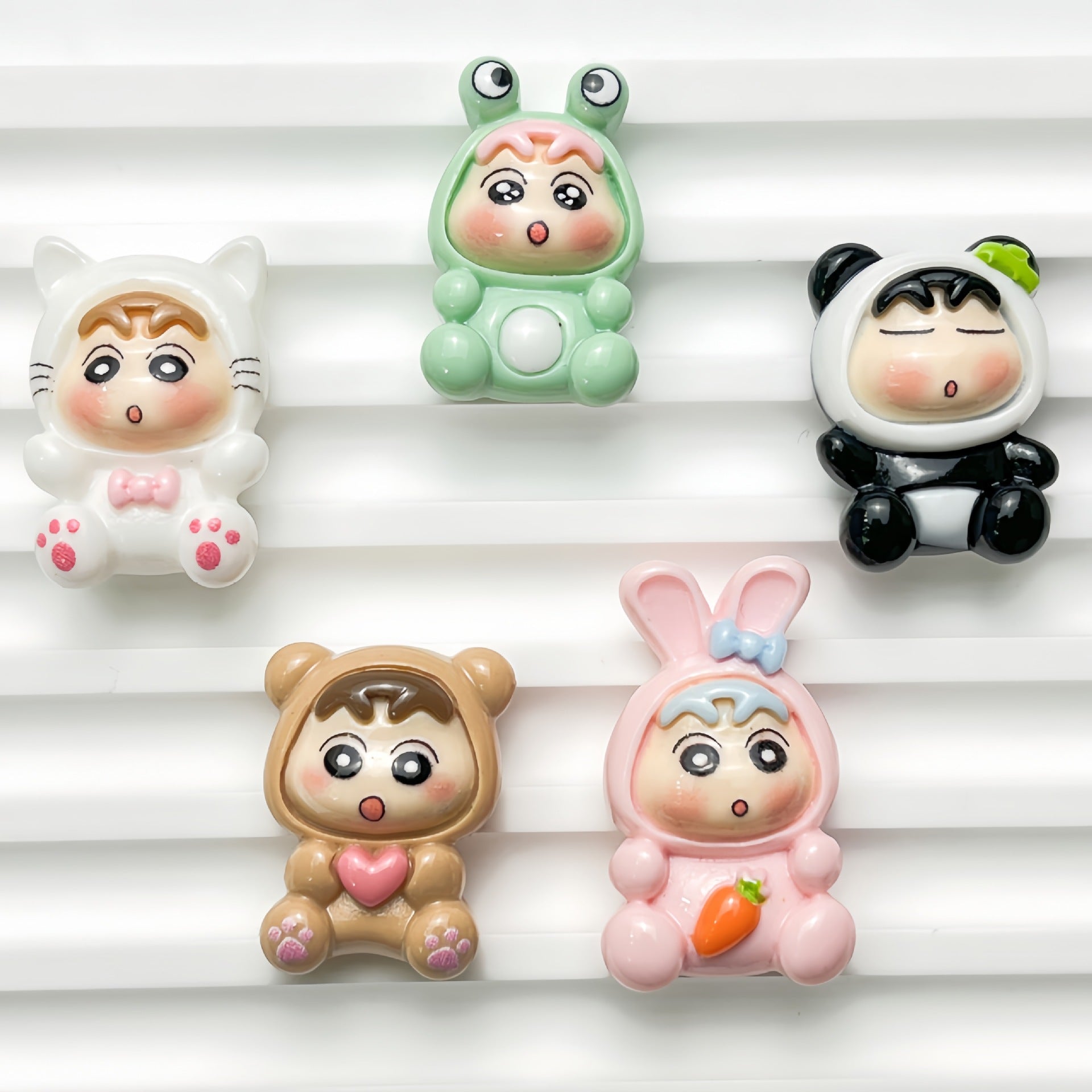 Resin Animal Crayon Shin chan